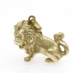 Arany (Au) 14 K masszív oroszlán függő, jelzett, 2×2 cm, nettó: 4,1 g