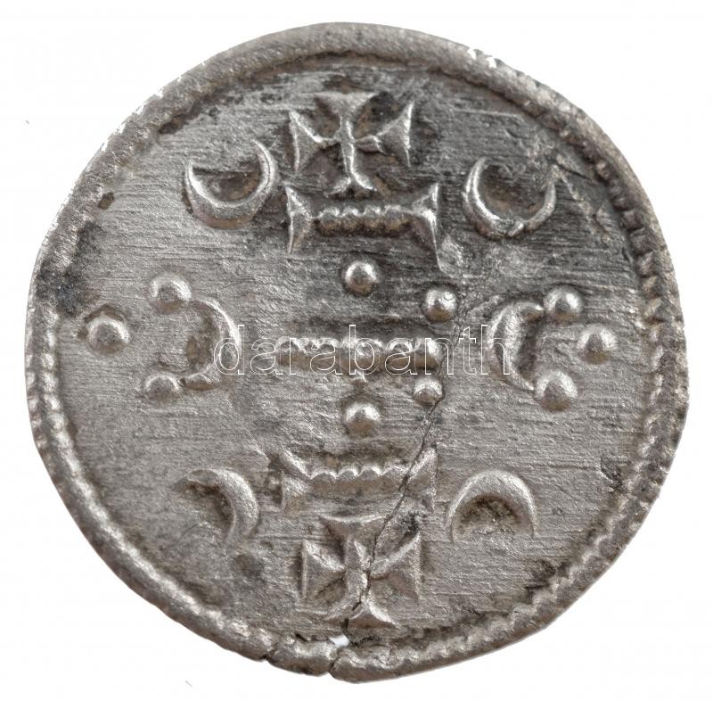 1162-1172. Denár Ag 'III. István' (0,25g) T:1-,2 repedés Hungary 1162-1172. Denar Ag 'Stephen III' (0,25g) C:AU,XF crack Huszár: 171., Unger I.: 85.