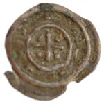 1131-1141. Denár Ag 'II. Béla' (0,13g) T:2 peremhiány Hungary 1131-1141. Denar Ag 'Bela II' (0,13g) C:XF most part of the edge is missing Huszár: 97., Unger I.: 49. - Image 2