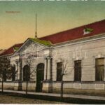 Galánta, Községháza. Vasúti levelezőlapárusítás 322. / town hall (Rb)
