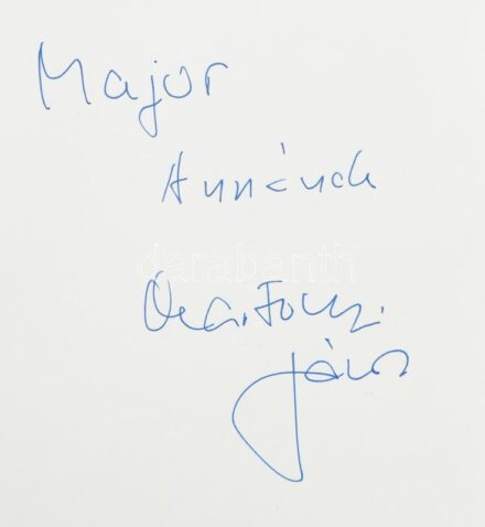 Martonyi János: Mi és a világ. Írások 2002-2010. A szerző, Martonyi János (1944-) politikus, volt külügyminiszter által Major Anna (1932-2021) dramaturg részére DEDIKÁLT példány. Bp., 2015., Magyar Szemle Könyvek. Kiadói kartonált
