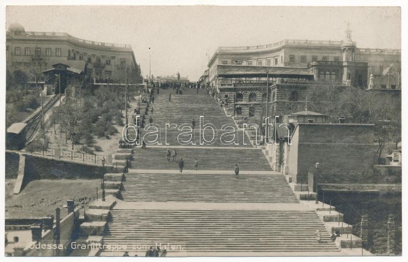 Odessa, Odesa; Granittreppe zum Hafen / Potiomkinski skhody / Potemkin Stairs to the harbor. photo