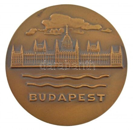 1975. 'Budapest / A magyar - szovjet határvízi Egyezmény 25. évfordulója emlékére 1950-1975' kétoldalas bronz emlékérem (70mm) T:2 patina, hátoldalon karc