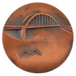 ~1970-1980. Kétoldalas bronz emlékérem, egyik oldalán Szeged város címere, másikon a Belvárosi híd (60mm) T:2 patina, ph. - Image 2