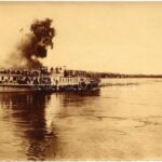 'SCHÖNBRUNN' oldalkerekes gőzhajó a Dunán / DDSG side wheeler steamer on the Danube. photo