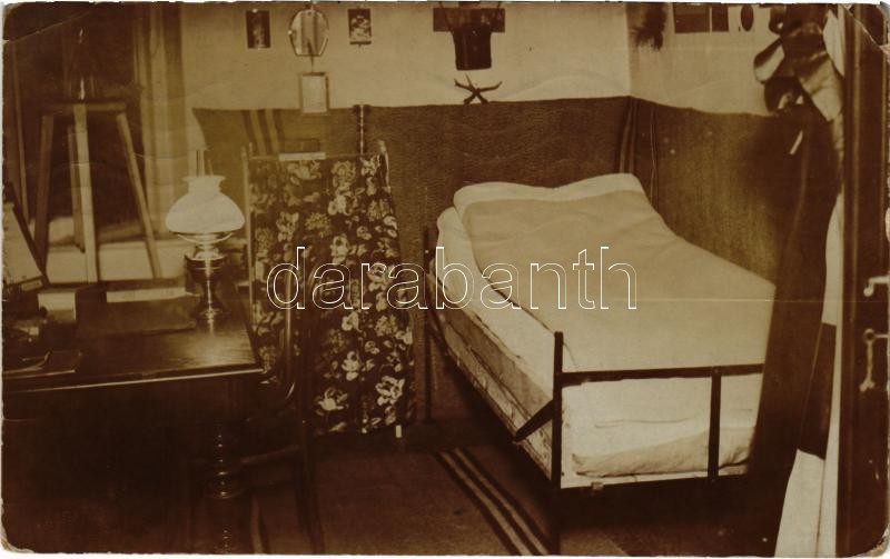 1915 Pola, Pula; Andreas Rudas hadnagy lakosztálya, belső / room of an Austro-Hungarian lieutenant, interior. photo + 'K.u.K. Fest. Art. Baon Nr. 3. Ersatzkompagnie Zur Befördeung geeignet' (EK)