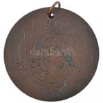 1976. 'Kistelek 200 éves 1776-1976' egyoldalas, átlyukasztott bronz emlékérem karikán, hátoldalán gravírozva (50mm) T:2 patina