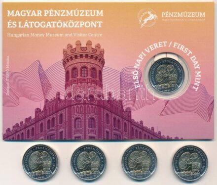 2022. 100Ft 'Magyar Pénzmúzeum és Látogatóközpont' első napi veret sorszámozott emléklapon '06278' + 100Ft 'Pénzmúzeum' (4db) T:1,1-