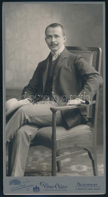 cca 1905 Uher Ödön budapesti fényképész műtermében készült, keményhátú, vintage fotó, 20,5x11 cm