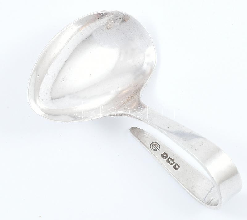 Ezüst(Ag) hajlított nyelű orvosságos kanál, jelzett, h: 7,6 cm, nettó: 22,4 g