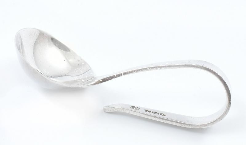 Ezüst(Ag) hajlított nyelű orvosságos kanál, jelzett, h: 7,6 cm, nettó: 22,4 g - Image 2