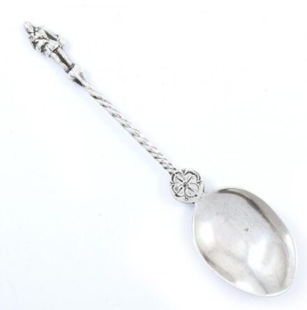 Ezüst(Ag) csavart nyelű kanál, jelzett, h: 11,2 cm, nettó: 13,1 g