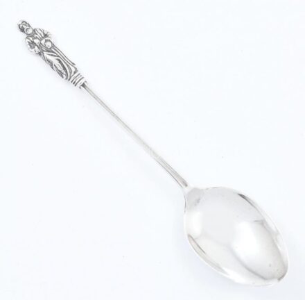 Ezüst(Ag) 'apostol' kanál, jelzett, h: 10,5 cm, nettó: 5,7 g