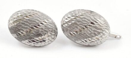 Ezüst(Ag) ovális fülbevalópár, jelzés nélkül, 2,5×1,8 cm, nettó: 4,7 g