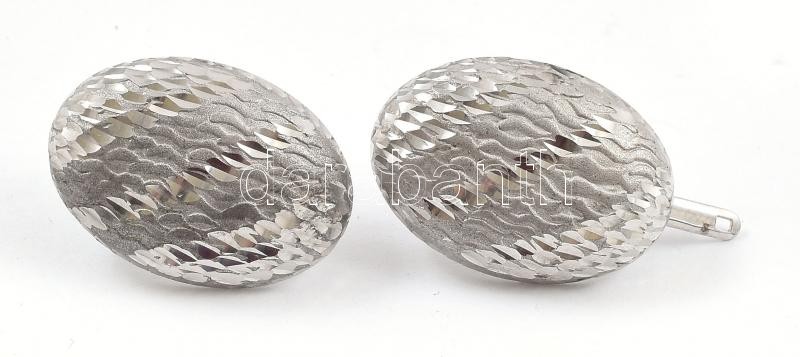 Ezüst(Ag) ovális fülbevalópár, jelzés nélkül, 2,5×1,8 cm, nettó: 4,7 g