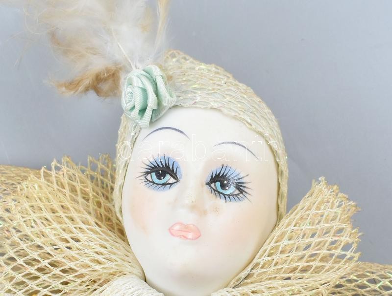 Német porcelán kezű, fejű, lábú baba, az egyik kezén sérült, m: 44 cm - Image 2