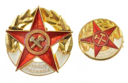 ~1960. 'A Bányászat Kiváló Dolgozója' aranyozott, zománcozott jelvény miniatűrrel, dísztokban T:2 kis zománchiba
