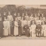 1904 Tiszti találkozó k.u.k. katonáknak Bécsújhelyen nagy méretű fotó kartonra kasírozva 46x18 cm
