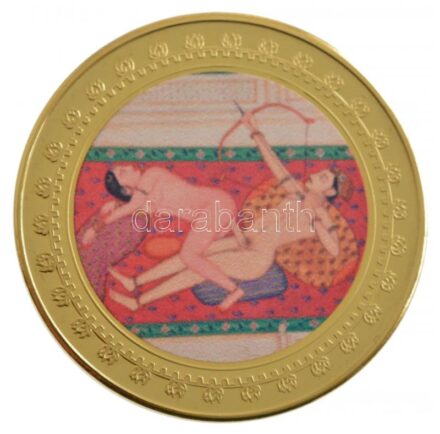 DN 'Kámaszutra - Nyuszi' aranyozott Cu multicolor érem, német nyelvű leírással, magyar tanúsítvánnyal T:1 ND 'Kamasutra - Das Kaninchen' gold plated multicolor Cu coin with German language description and Hungarian certificate C:UNC