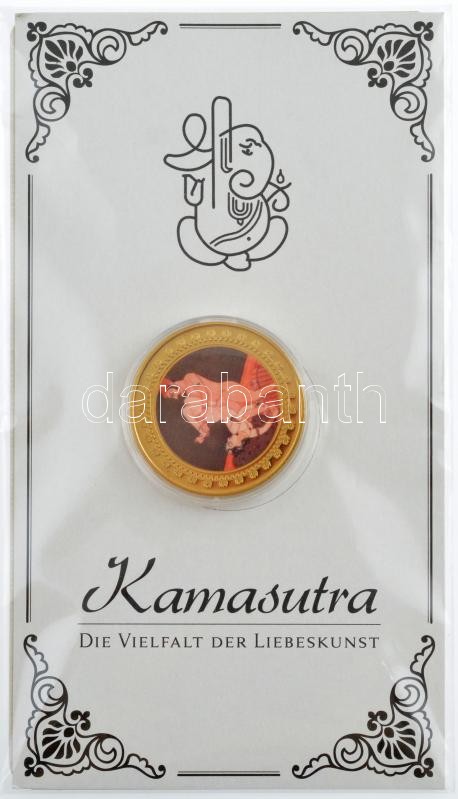 DN 'Kámaszutra - Struccfarok' aranyozott Cu multicolor érem, német nyelvű leírással, magyar tanúsítvánnyal T:1 ND 'Kamasutra - Der Straussen-Schwanz' gold plated multicolor Cu coin with German language description and Hungarian - Image 3