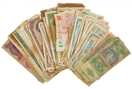 139db vegyes magyar és külföldi, rossz állapotú bankjegy tétel T:III-V