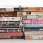 16 db DVD részben filmek, részben pc játékok - Image 2