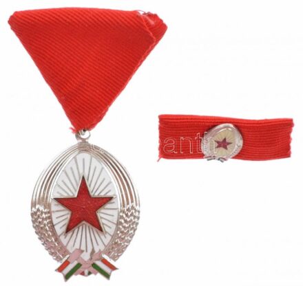 1985. 'Munka Érdemrend' ezüst fokozata, ezüstözött, zománcozott Br kitüntetés mellszalagon, miniatűrrel szalagsávon T:1-,2 NMK 600.