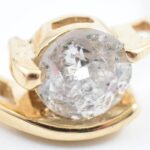 Arany (Au) 14K gyűrű 0,6 ct brillel (kő felületén sérülések), jelzett, méret: 51, bruttó: 1,9 g - Image 4