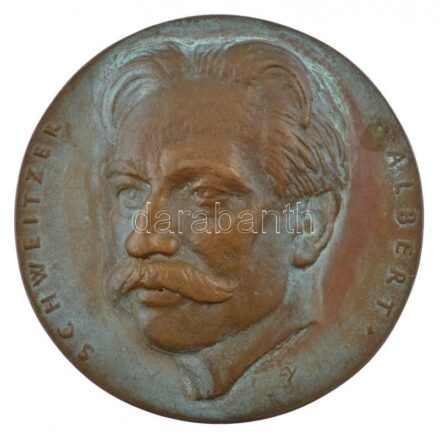 NSZK 1955. 'Schweitzer Albert / 14. January 1955' kétoldalas bronz emlékplakett. Szign.: Bruno Eyerman (83mm) T:1-,2 erős patina FRG 1955. 'Albert Schweitzer / 14. January 1955' two-sided bronze commemorative plaque. Sign.: Bruno Eyerman (83mm)