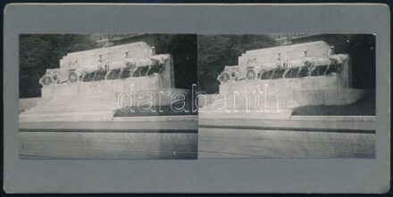 1939 Budapest, honvéd tüzérek háborús emlékműve a Tabánban, sztereófotó, 9×18 cm