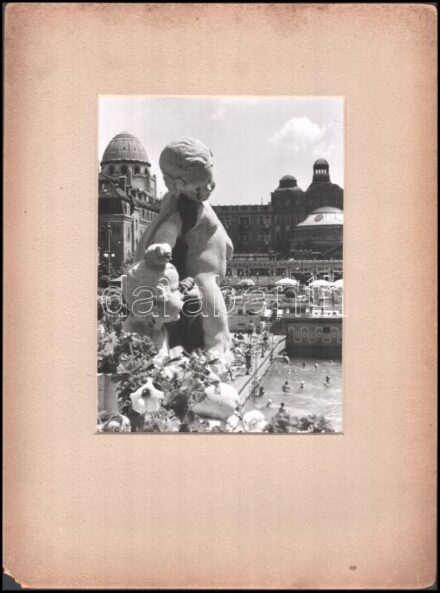 cca 1930 Budapest, Gellért Fürdő, fotó paszpartuban, 22,5×17 cm