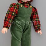 Retró porcelán fiú baba, szép öltözékben, The Heritage Mint Collection, eredeti sérült dobozában, m: kb. 40 cm