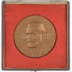 Vastagh László (1902-1972) 1929. 'Josephus Árkövy 1851-1922' egyoldalas bronz emlékérem kissé megviselt tokban (77mm) T:1- patina, kis karc - Image 2