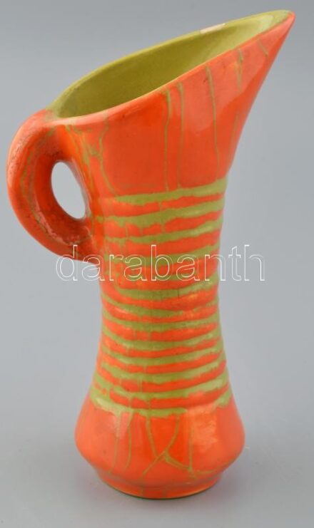 Gorka Iparművészeti Vállalatos füles váza, jelzett, máz lepattanással, m:22 cm