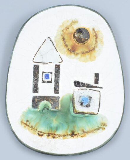 Janáky Viktor (1933-1999): mázas kerámia, retro, falidísztál, kézzel festett, jelzett, hibátlan, 27x21cm