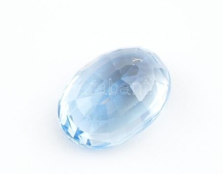 Szintetikus spinell, 3 ct