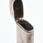 Ezüst (Ag) régi monogramos gyufatartó. Jelzett, kis kopásnyomokkal, 12,5 g, h: 5 cm - Image 2