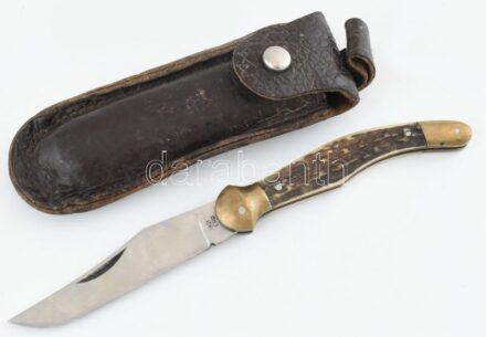 Nagy István Érd, egyedi készítésű, jelzett zsebkés, bicska. Agancs, réz. 20 cm Bőr tokkal