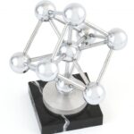 A brüsszeli Atomium emlékmű kis makettje, fém, márvány talapzaton, m: 16 cm