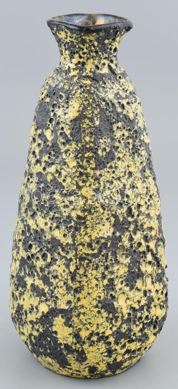 Bod Éva (1924-2004): Váza, kerámia, jelzett, hibátlan, m: 27 cm