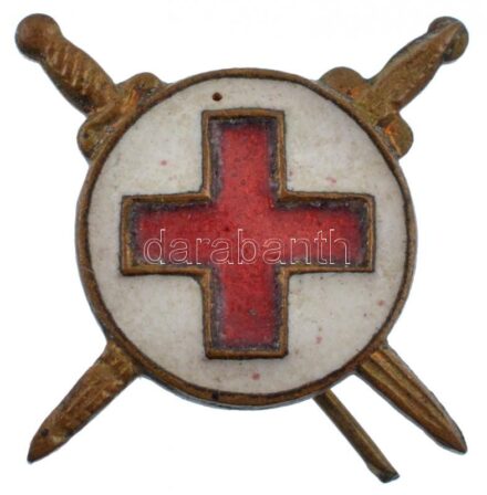 ~1920-1930. Zománcozott bronz vöröskeresztes jelvény kardokkal (17x17mm) T:2