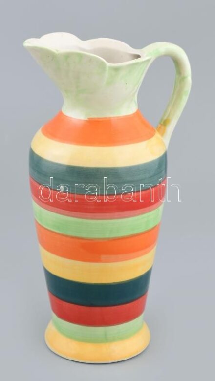 Csíkos porcelán kiöntő, jelzés nélkül, m: 22,5 cm