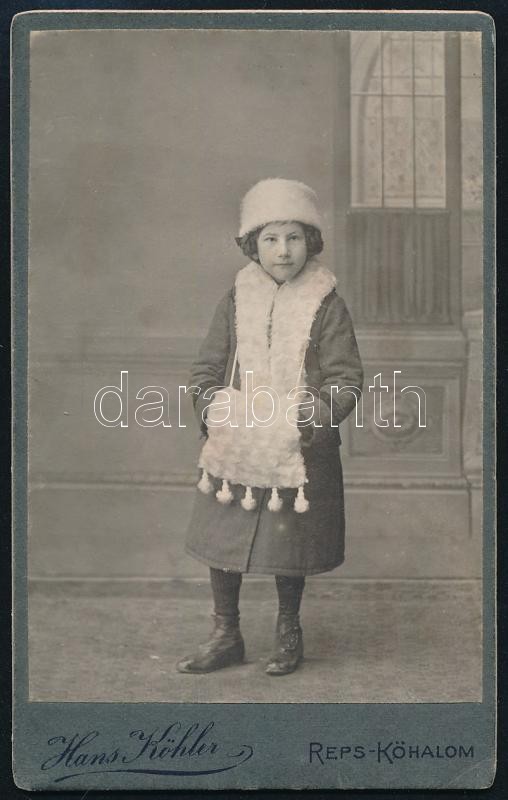 cca 1900 Kislányportré, keményhátú fotó Hans Köhler (Kőhalom / Reps) műterméből, 10,5×6,5 cm