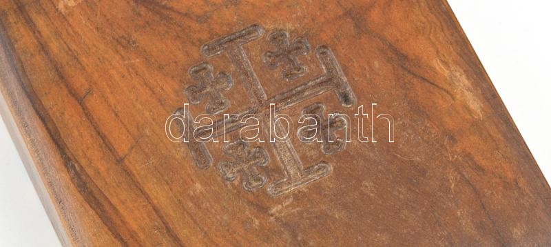 Fa doboz faragott András kereszttel kitüntetésnek, selyem béléssel. 9x10 cm - Image 2