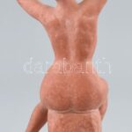 Szabó jelzéssel: Fésülködő női akt, terrakotta, kopásnyomokkal, m: 21 cm - Image 2