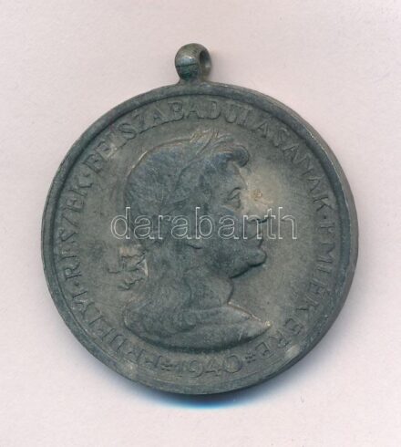 1940. 'Erdélyi részek felszabadulásának emlékére' Zn emlékérem. Szign.:BERÁN L. T:2- oxidáció Hungary 1940. 'Commemorative Medal for the Liberation of Transylvania' Zn medal. Sign.:BERÁN L. C:VF oxidation NMK 428.