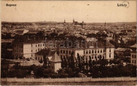 Sopron, Honvéd főreáliskola, laktanya. Vasúti levelezőlapárusítás 3955.