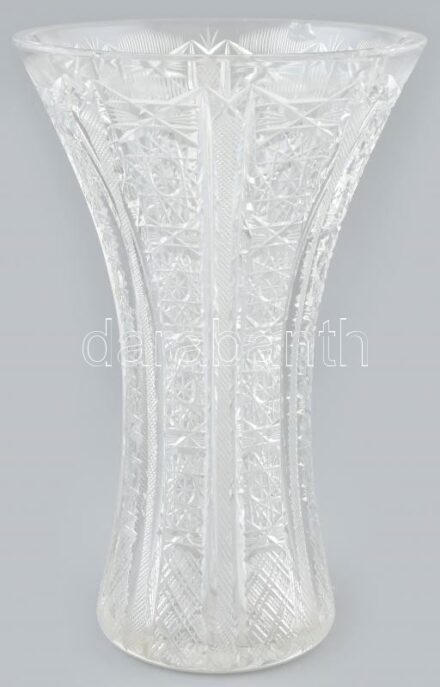 Ólomkristály váza, csorba, m: 25,5 cm