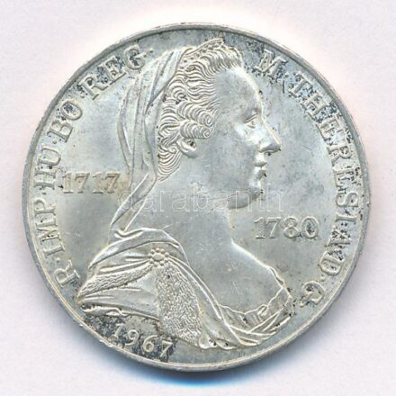 Ausztria 1967. 25Sch Ag '250 éve született Mária Terézia' T:1- patina, kis ph Austria 1967. 25 Schilling Ag '250th Anniversary of the Birth of Maria Theresa' C:AU patina, small edge error Krause KM#2901