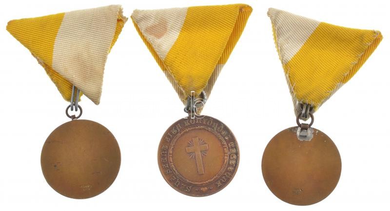 ~1930. 'A KATH. HÁZIASSZONYOK ORSZ. SZÖV. SZT. ZITA KÖRÉTŐL - HŰSÉG ÉS SZORGALOM JUTALMÁUL / SZŰZ SZENT ZITA KÖNYÖRÖGJ ÉRETTÜNK' fém jutalomérmek mellszalagon, kettő hátoldalán 'BERÁN N. BPEST' gyártói jelzés, kopott - Image 2